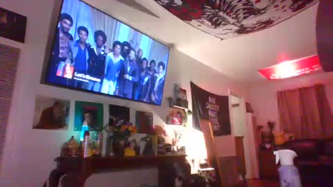 Snapshot of jackievilleof chatting on 14, 10, 2025 sophi scott online show from 14, 10, 2025