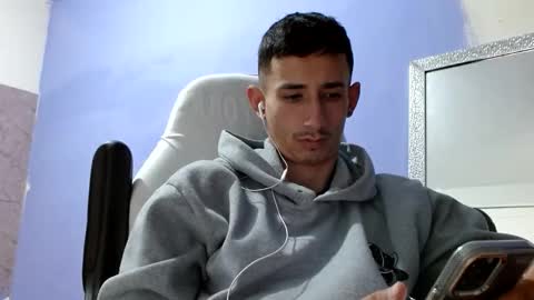 Snapshot of jackk_ho chatting on 19, 12, 2025 Jack online show from 19, 12, 2025