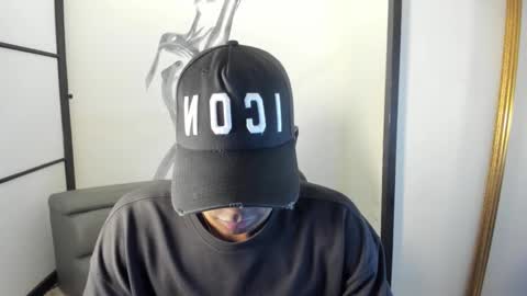 Snapshot of jacksonmuller_ chatting on 9, 10, 2025 Jackson online show from 9, 10, 2025