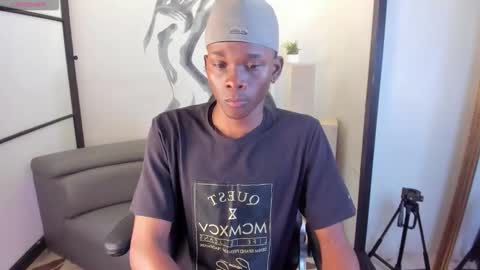 Snapshot of jacksonmuller_ chatting on 12, 11, 2025 Jackson online show from 12, 11, 2025