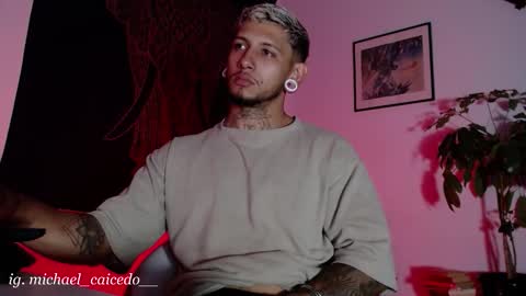 Michael Caicedo online show from 8, 10, 2025