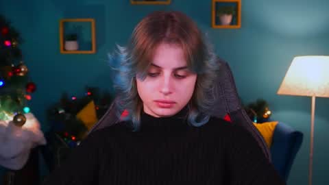 jade_castle online show from 15, 1, 2025