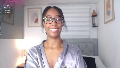 Jade smile online show from 27, 1, 2025