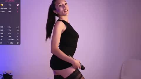 Jade Paris online show from 13, 10, 2025