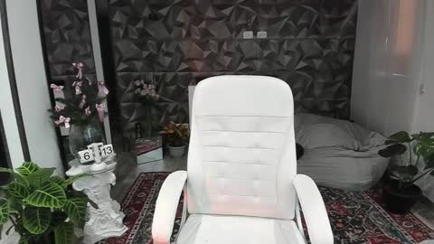 Snapshot of jade_porn chatting on 8, 12, 2024 Jade independent model online show from 8, 12, 2024