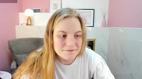 Jade online show from 1, 3, 2025