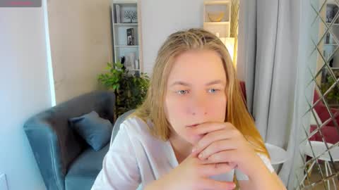 Jade online show from 13, 9, 2025