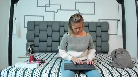 Jade  online show from 7, 12, 2024