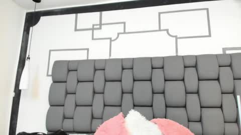 Jade  online show from 2, 10, 2025