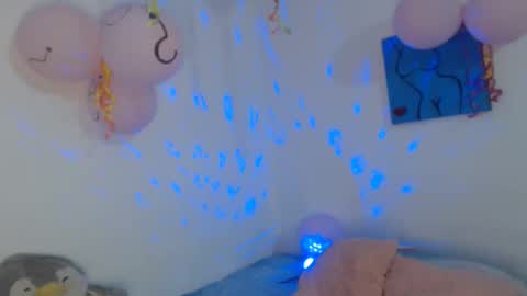 Snapshot of jade_watson19 chatting on 13, 11, 2025 Jade Watson online show from 13, 11, 2025