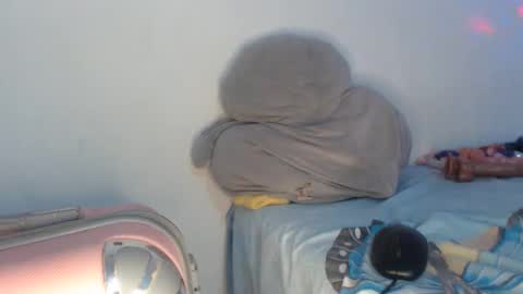 Snapshot of jade_watson19 chatting on 14, 11, 2025 Jade Watson online show from 14, 11, 2025