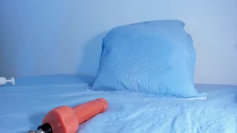 jadee__ online show from 5, 1, 2025