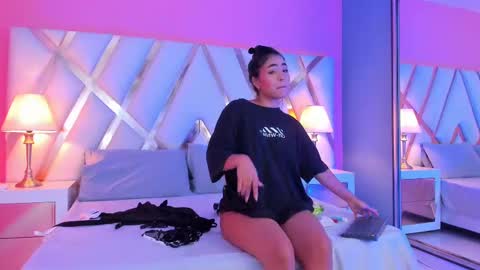 Jade online show from 7, 10, 2025
