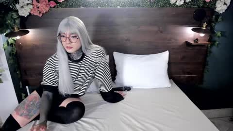 Jade  Khada online show from 16, 1, 2025