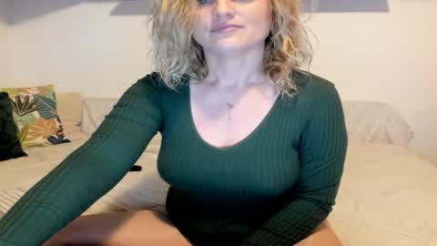 elena online show from 2, 2, 2025