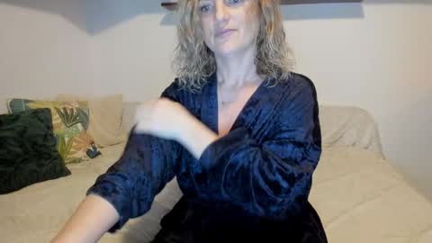 elena online show from 23, 2, 2025