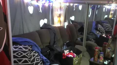 Jamie Rose Queenschild ever... online show from 17, 2, 2025