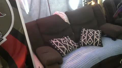 Jamie Rose Queenschild ever... online show from 28, 2, 2025