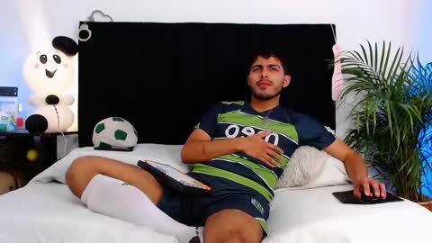 Snapshot of jaiden_thoner chatting on 5, 11, 2025 Jaiden online show from 5, 11, 2025