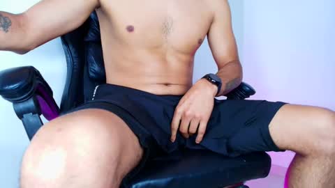 Snapshot of jairmedcer chatting on 22, 10, 2025 jairmedcer online show from 22, 10, 2025