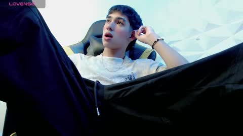 jake_tripp online show from 29, 12, 2024