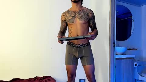 Snapshot of jakee_brown chatting on 12, 2, 2025 Santiago online show from 12, 2, 2025