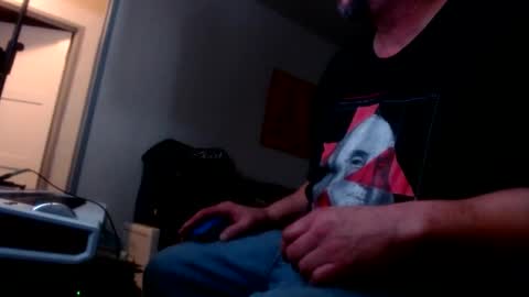 Snapshot of james30cup chatting on 8, 1, 2025 what you in too online show from 8, 1, 2025