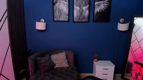 james_adamss_ online show from 18, 12, 2025