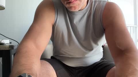 Snapshot of jamescahn1990 chatting on 8, 9, 2025 jamescahn1990 online show from 8, 9, 2025