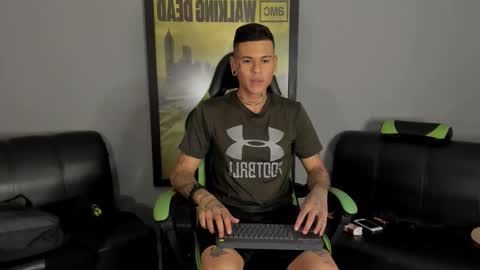 Snapshot of jamesinked_ chatting on 21, 12, 2024 Jamesinked online show from 21, 12, 2024