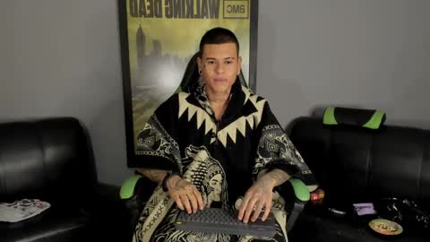 Snapshot of jamesinked_ chatting on 4, 1, 2025 Jamesinked online show from 4, 1, 2025