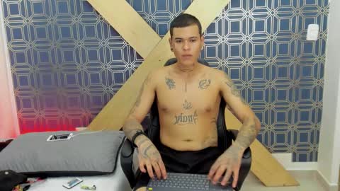 Snapshot of jamesinked_ chatting on 10, 1, 2025 Jamesinked online show from 10, 1, 2025