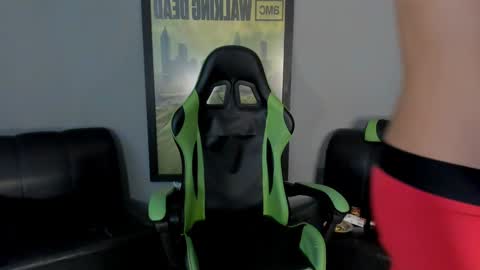 Snapshot of jamesinked_ chatting on 12, 1, 2025 Jamesinked online show from 12, 1, 2025