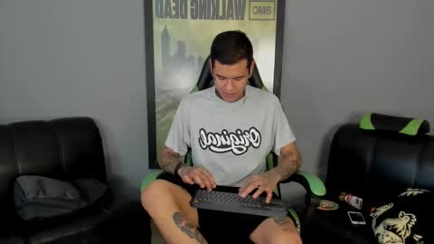 Snapshot of jamesinked_ chatting on 31, 1, 2025 Jamesinked online show from 31, 1, 2025