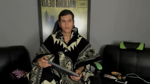 Snapshot of jamesinked_ chatting on 7, 3, 2025 Jamesinked online show from 7, 3, 2025