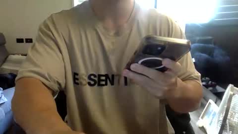 jamesmo820913 online show from 4, 2, 2026