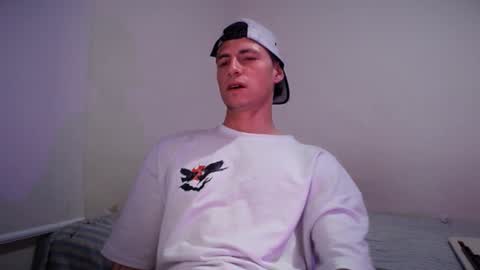Snapshot of jamesss____ chatting on 13, 12, 2024 jamesss____ online show from 13, 12, 2024