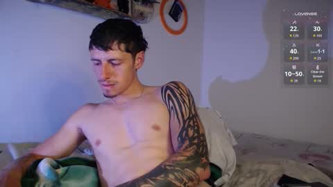 Snapshot of jamesss____ chatting on 12, 10, 2025 jamesss____ online show from 12, 10, 2025