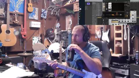 Snapshot of jameswebbscope chatting on 22, 10, 2025 Jameswebbscope online show from 22, 10, 2025