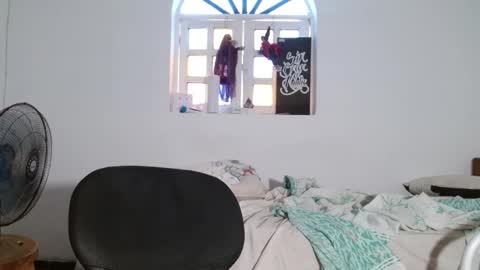 Snapshot of jammes_owen chatting on 15, 10, 2025 Jammes. online show from 15, 10, 2025