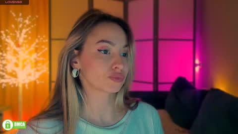 Snapshot of jane_bloempje chatting on 3, 1, 2025 Jane and sheron online show from 3, 1, 2025