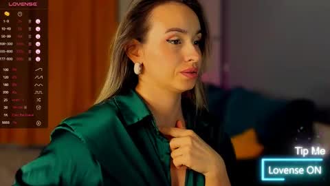 Snapshot of jane_bloempje chatting on 12, 3, 2025 Jane and sheron online show from 12, 3, 2025