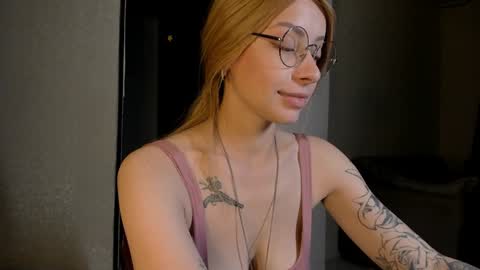 Snapshot of jane_bright chatting on 4, 2, 2025 Jane online show from 4, 2, 2025