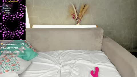 Snapshot of jane_broks chatting on 8, 3, 2026 jane_broks online show from 8, 3, 2026