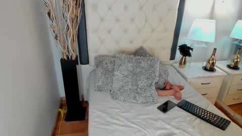  Jane  online show from 30, 10, 2025