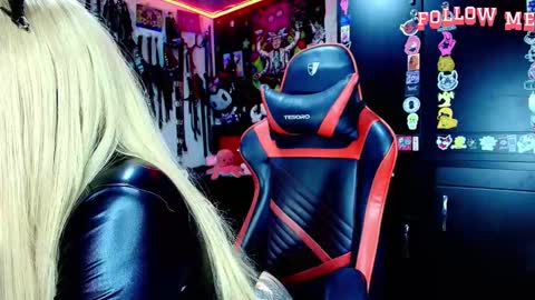      online show from 14, 11, 2025