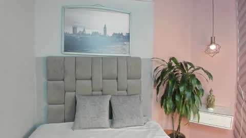 Snapshot of janna_lopezz chatting on 6, 11, 2025 Janna online show from 6, 11, 2025