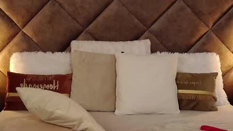 jaquelinemerlot online show from 17, 11, 2025