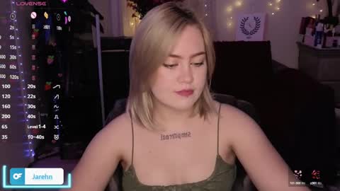 Snapshot of jarehn chatting on 15, 9, 2025 Jaren online show from 15, 9, 2025