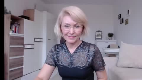 Jasmin room for people 40 online show from 15, 1, 2025